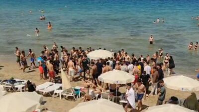 Aydın'ın Kuşadası ilçesine kruvaziyer gemiyle gelen ve denizde boğulma tehlikesi
