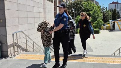Eskişehir'de 52 yaşındaki kadının boynunda asılı olan yaklaşık piyasa değeri