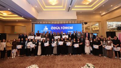 Afyonkarahisar’da Gençlik ve Spor Bakanlığı yurtlarında kalan öğrencilerin katılımıyla düzenlenen