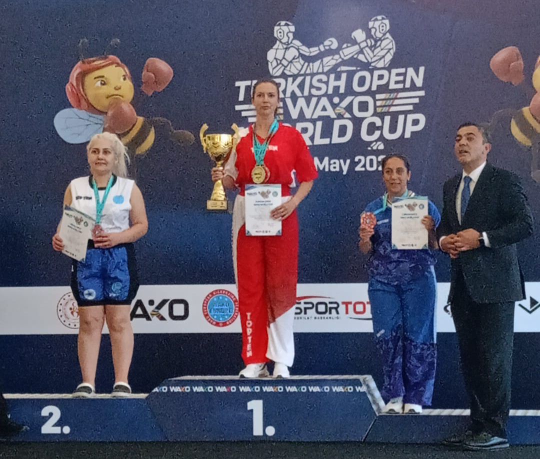 Antalya’da düzenlenen 11. Dünya Kick Boks Kupası’nda Afyonkarahisar’ı temsil eden