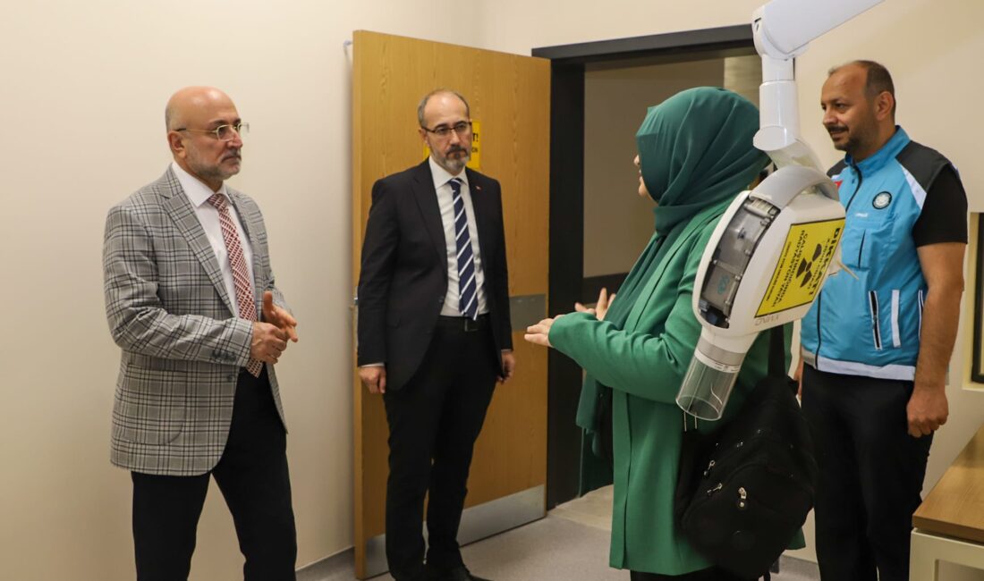 Afyonkarahisar’ın sağlık alanındaki yatırımları kapsamında yapımı tamamlanan Ağız ve Diş