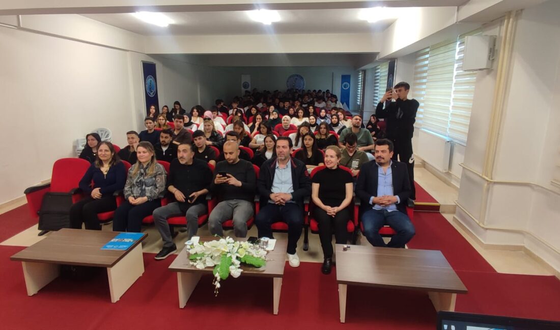 Afyon Kocatepe Üniversitesi (AKÜ) Sandıklı Meslek Yüksekokulu (MYO) Erişilebilirlik ve