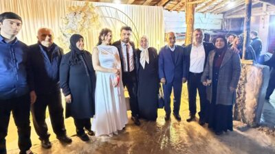 Emirdağ ​Belediye Başkanı Serkan Koyuncu, eşi Hümeyra Koyuncu ile birlikte