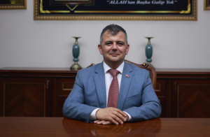 Emirdağ’ın gelişmesi ve güzelleşmesi için gece gündüz demeden fedakârca görev