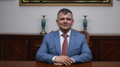 Emirdağ’ın gelişmesi ve güzelleşmesi için gece gündüz demeden fedakârca görev