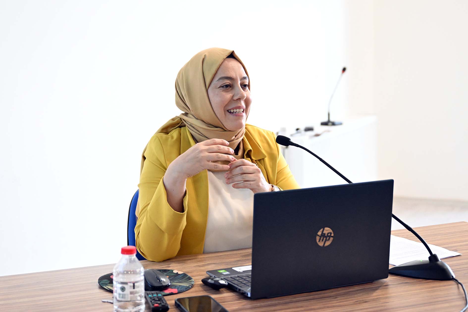Afyon Kocatepe Üniversitesi (AKÜ) İlahiyat Fakültesi tarafından Felsefe ve Din