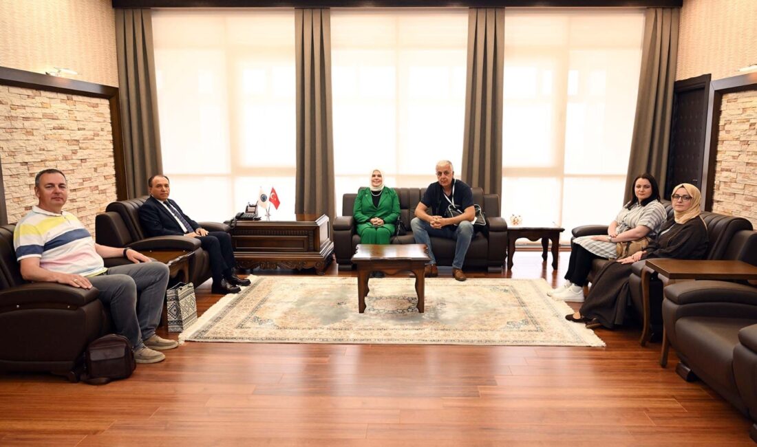 Kadınanalar Kültür Derneği’nin davetiyle şehre gelen Bosna Hersek Dostluk Köprüleri
