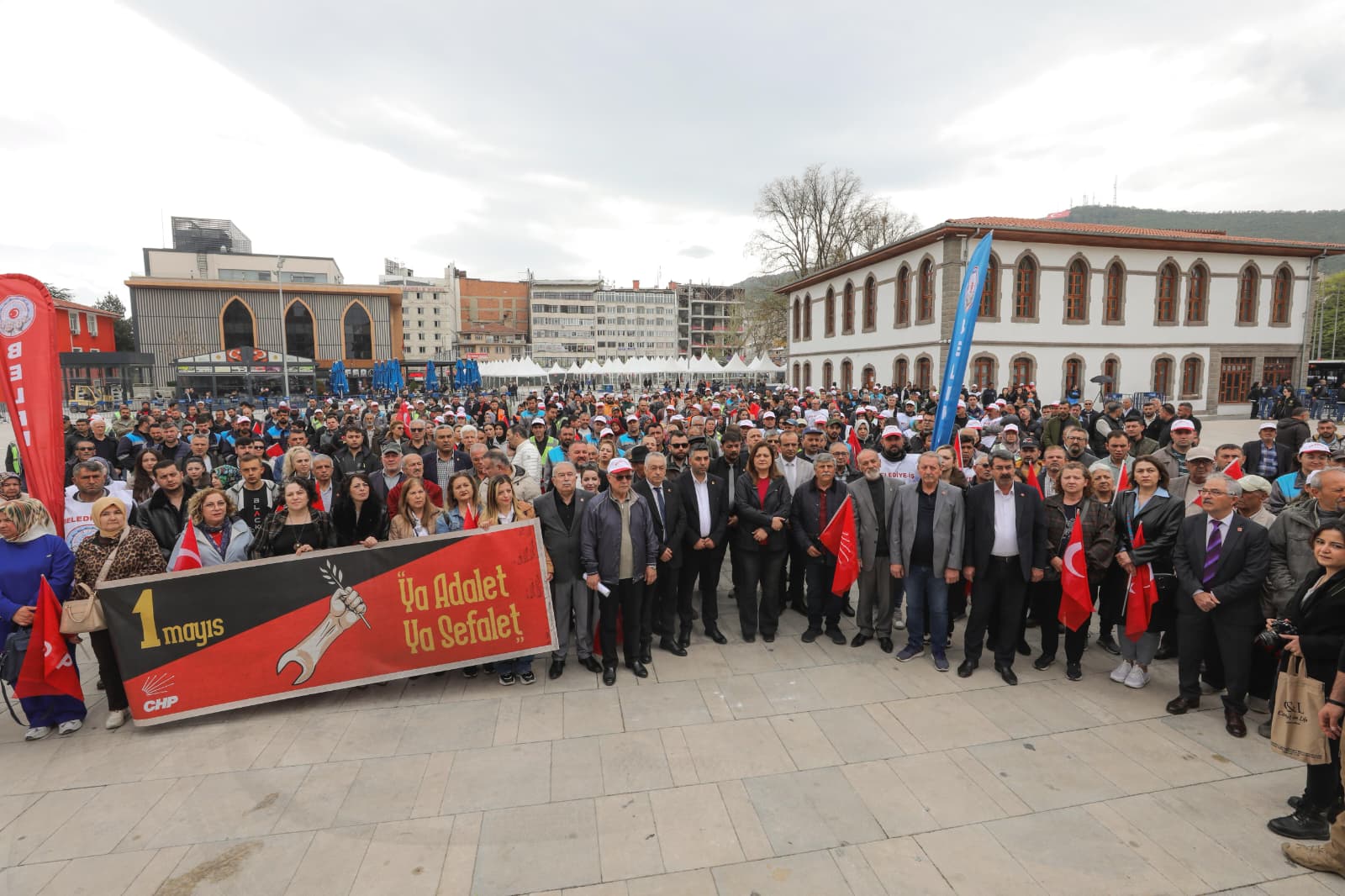 CHP İl Başkanı Hasan Karadeniz öncülüğünde Cumhuriyet Halk Partisi (CHP)