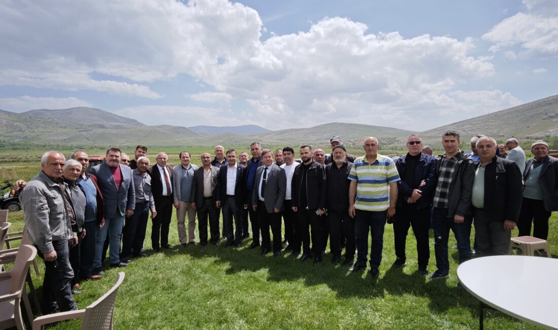 AK Parti Afyonkarahisar Milletvekili Hasan Arslan, Çay ilçesine bağlı Devederesi,