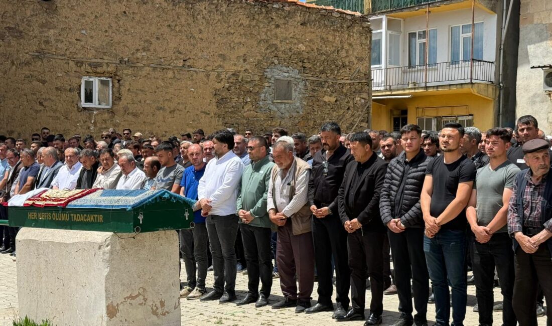 Afyonkarahisar’da Ülkü Ocakları İl Başkanı Mesut Çetinkaya ile MHP eski