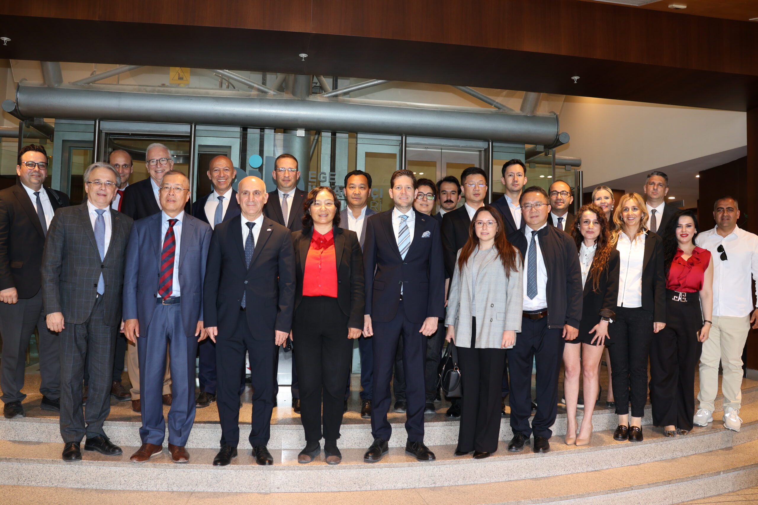 Ege İhracatçı Birlikleri ev sahipliğinde ve Çin Endüstri ve Ticaret