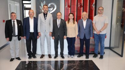 Afyon Eğitim Vakfı Yönetim Kurulu Başkanı Hüsnü Serteser ve Yönetim
