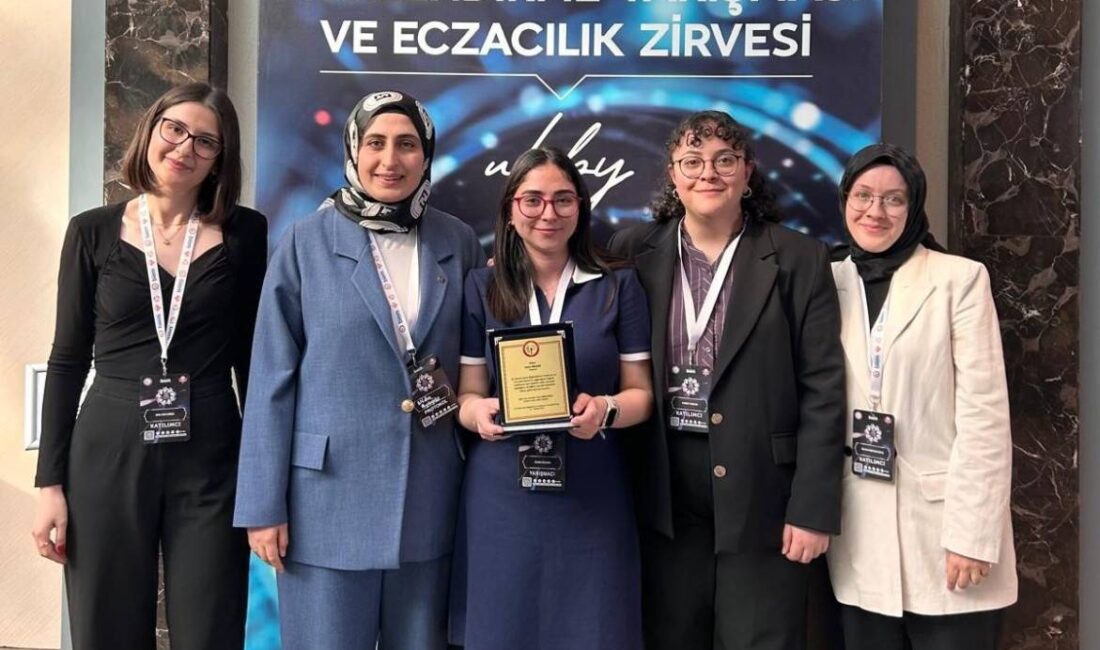 AFSÜ Eczacılık Fakültesi 4. sınıf öğrencisi Ecem Güldar, Ankara Eczacı