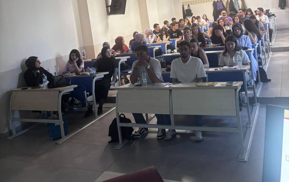 Afyonkarahisar Sağlık Bilimleri Üniversitesi (AFSÜ) öğrencilerinde araştırma kültürünün yaygınlaştırılması amacıyla