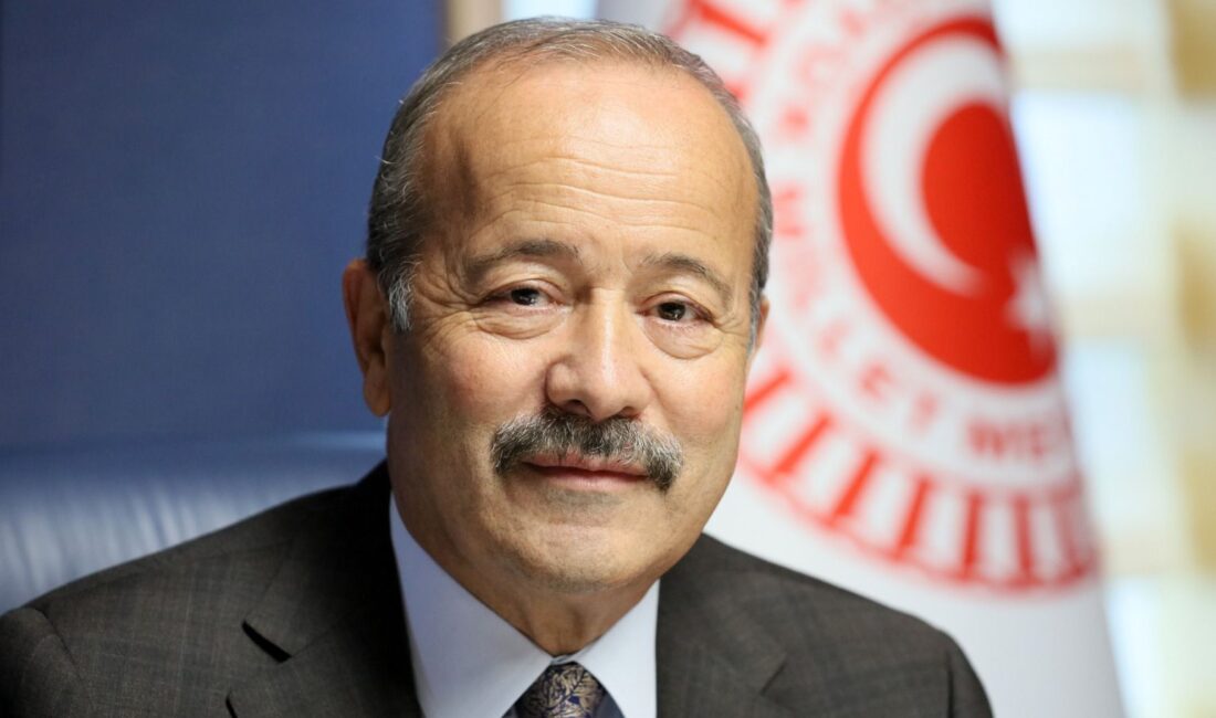 Milliyetçi Hareket Partisi Afyonkarahisar Milletvekili Mehmet Taytak dilekçe komisyonunda ücretli