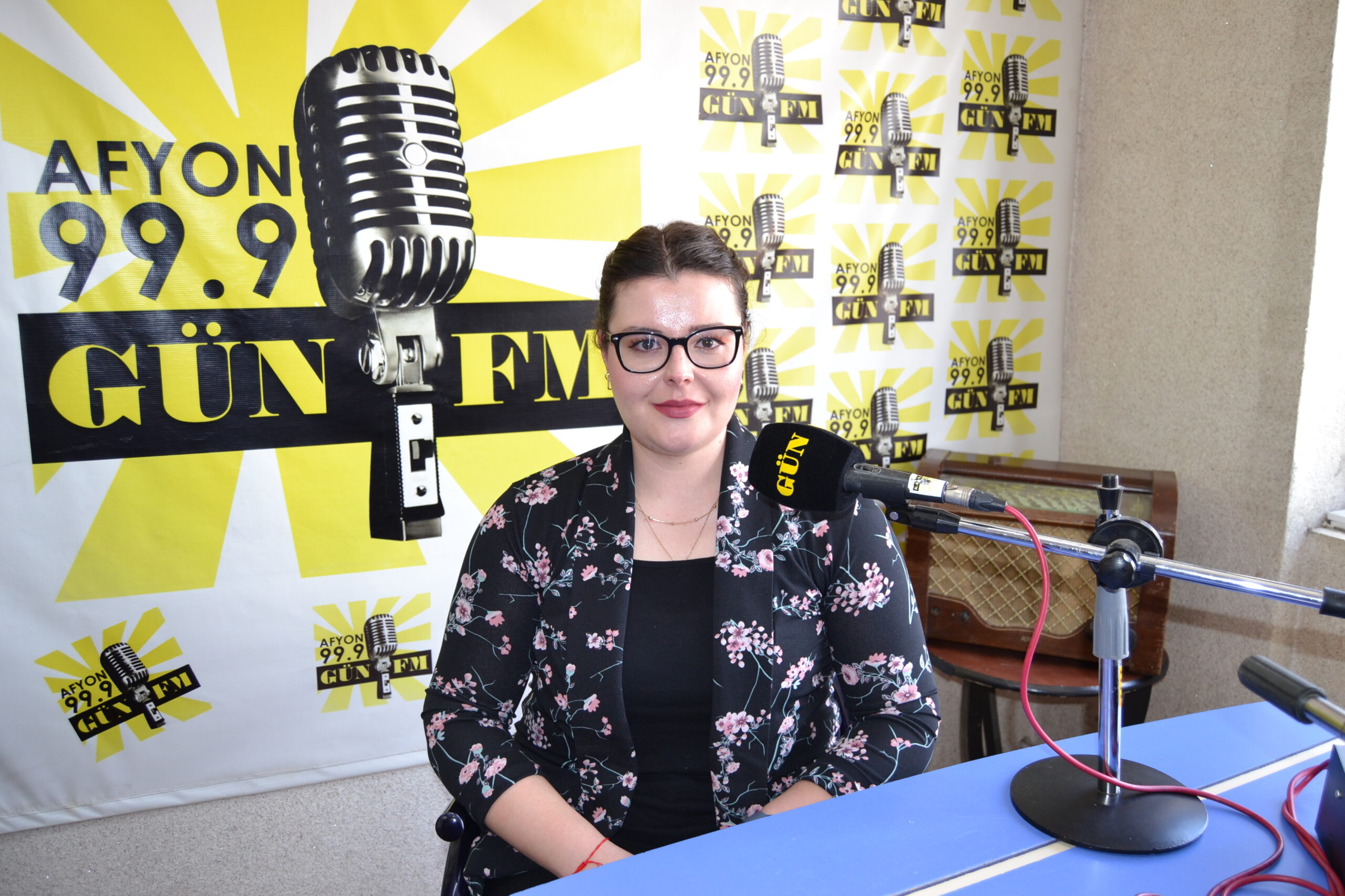 Afyonkarahisar Sağlık Bilimleri Üniversitesi (AFSÜ) ve Gün FM işbirliğinde süren
