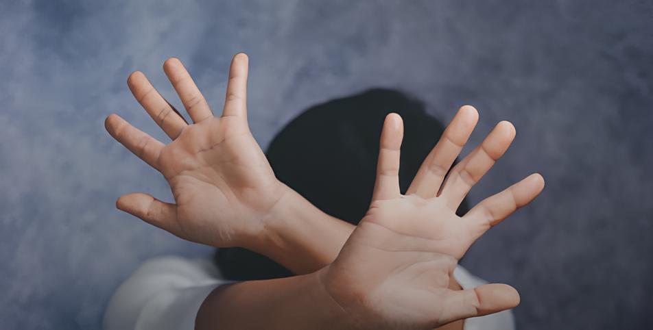 Sosyal medya hesapları üzerinden 11 yaşındaki bir kızın müstehcen içeriklerinin