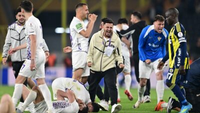 Trendyol Süper Lig'in son haftasındaki Fenerbahçe-ikas Eyüpspor müsabakası 3-3 eşitlikle