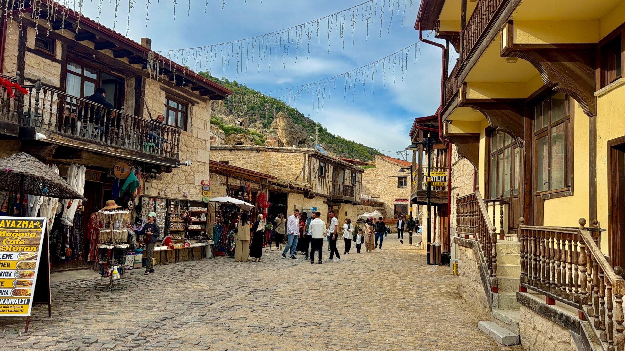 Tarihi yaklaşık 3 bin yıl öncesine dayanan ve bir çok