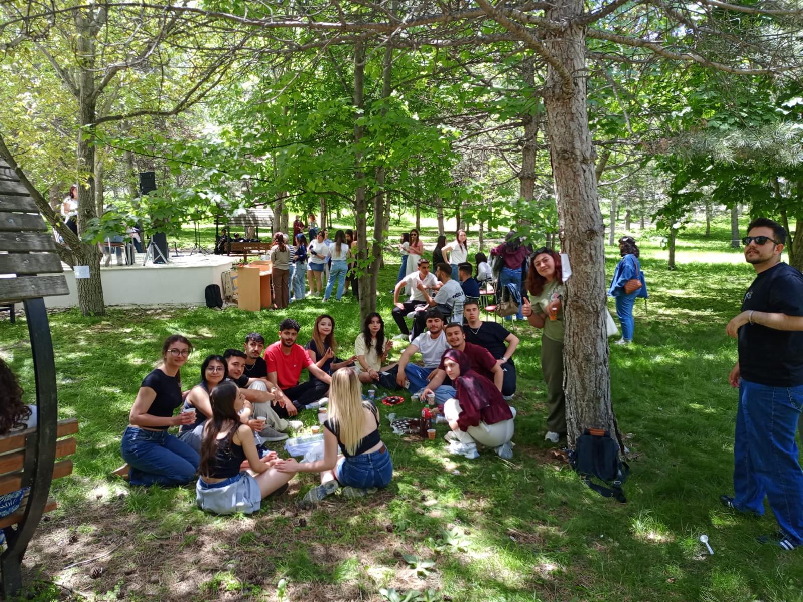 Afyon Kocatepe Üniversitesi (AKÜ) Yabancı Diller Yüksekokulu tarafından “Garden Party”