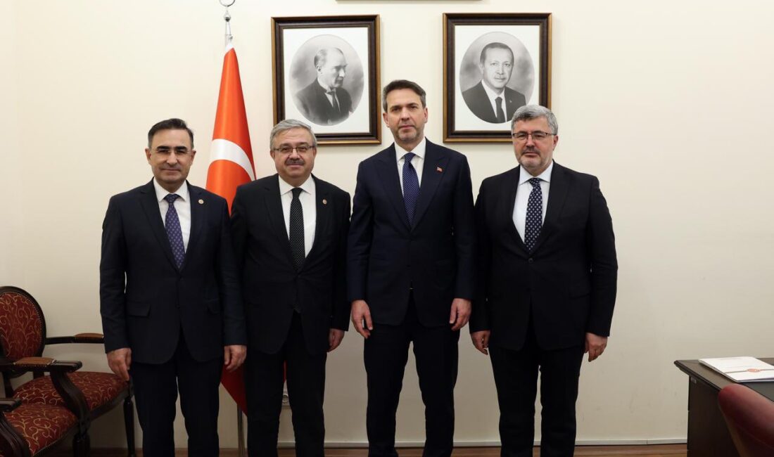 AK Parti Afyonkarahisar Milletvekilleri Ali Özkaya, İbrahim Yurdunuseven ve Hasan