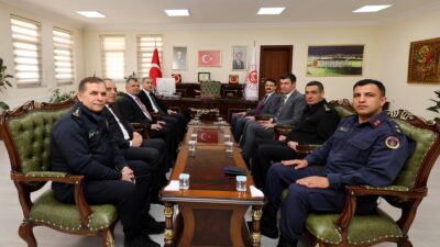 Afyonkarahisar Valisi Dr. Naci Aktaş, ilçe ziyaretleri kapsamında Emirdağ Kaymakamlığına