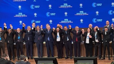 Afyonkarahisar siyasetinde taşları yerinden oynatacak çok önemli bir gelişme yaşandı.