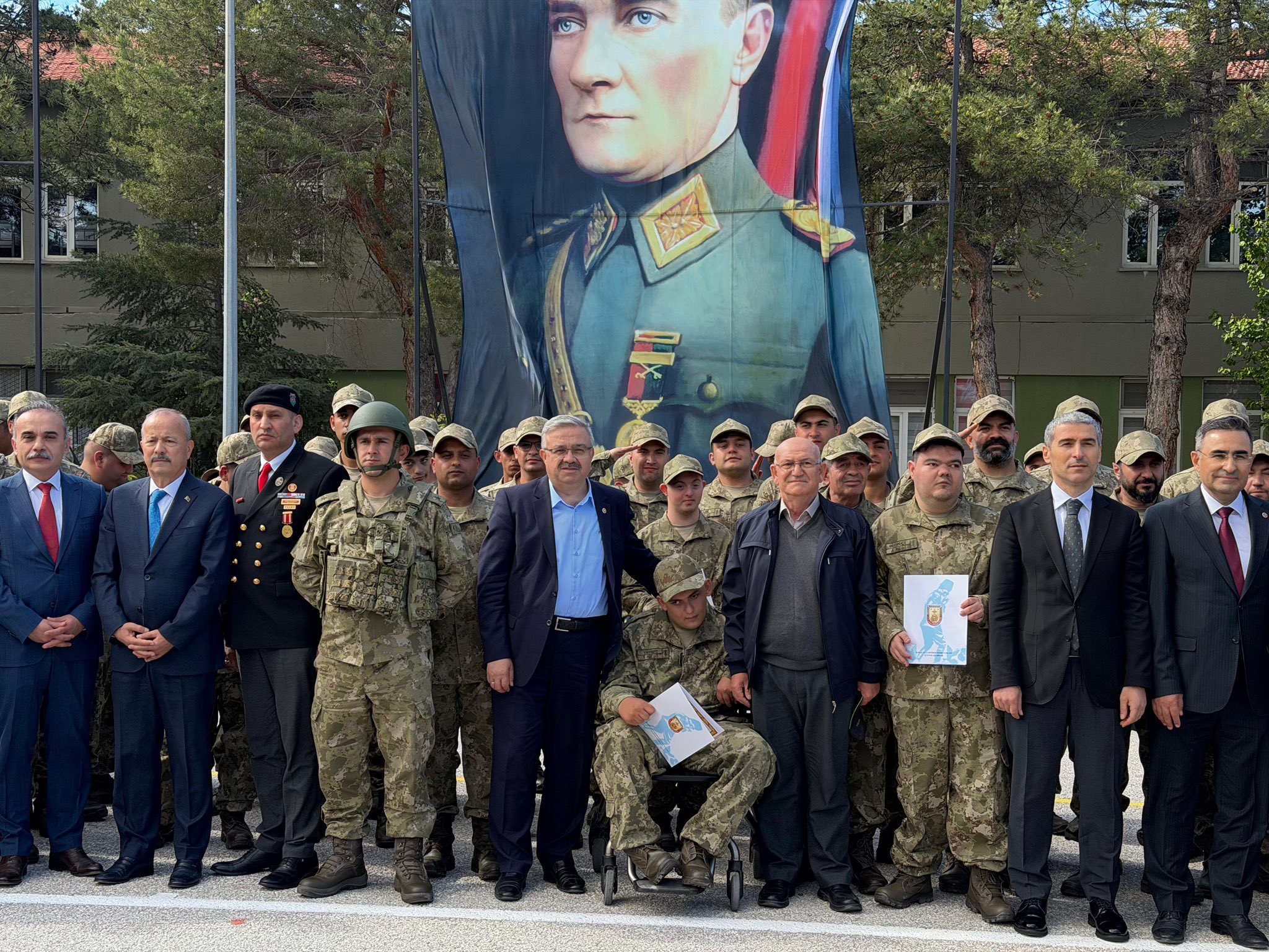 Engelliler Haftası kapsamında Afyonkarahisar İkmal ve Garnizon Komutanlığı tarafından “Temsili