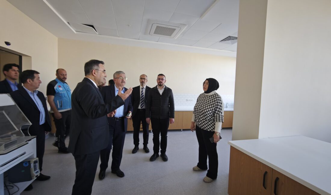Afyonkarahisar’da ağız ve diş sağlığı standartlarını tamamen değiştirecek olan 15