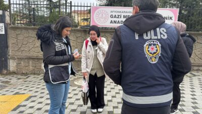Afyonkarahisar İl Emniyet Müdürlüğü ekipleri, çocuk ve gençlerin eğitim ortamlarında