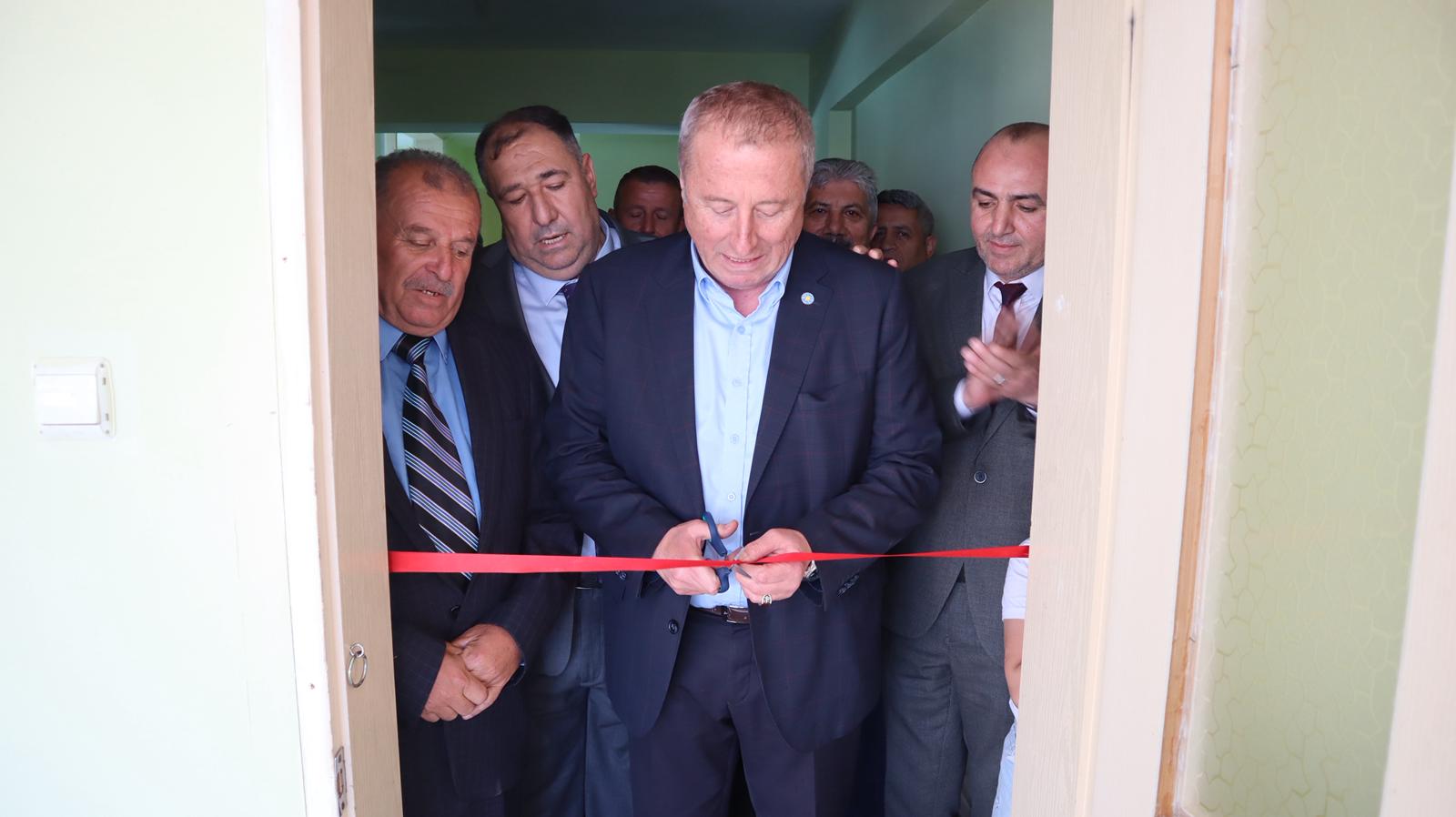 İYİ Parti Afyonkarahisar teşkilatı, Kurban Bayramı'nın üçüncü gününde Dinar ilçesine