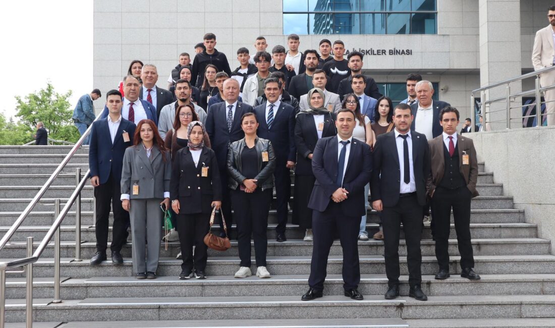 İYİ Parti Afyonkarahisar Gençlik Kolları, 13 Mayıs Çarşamba günü Ankara’da