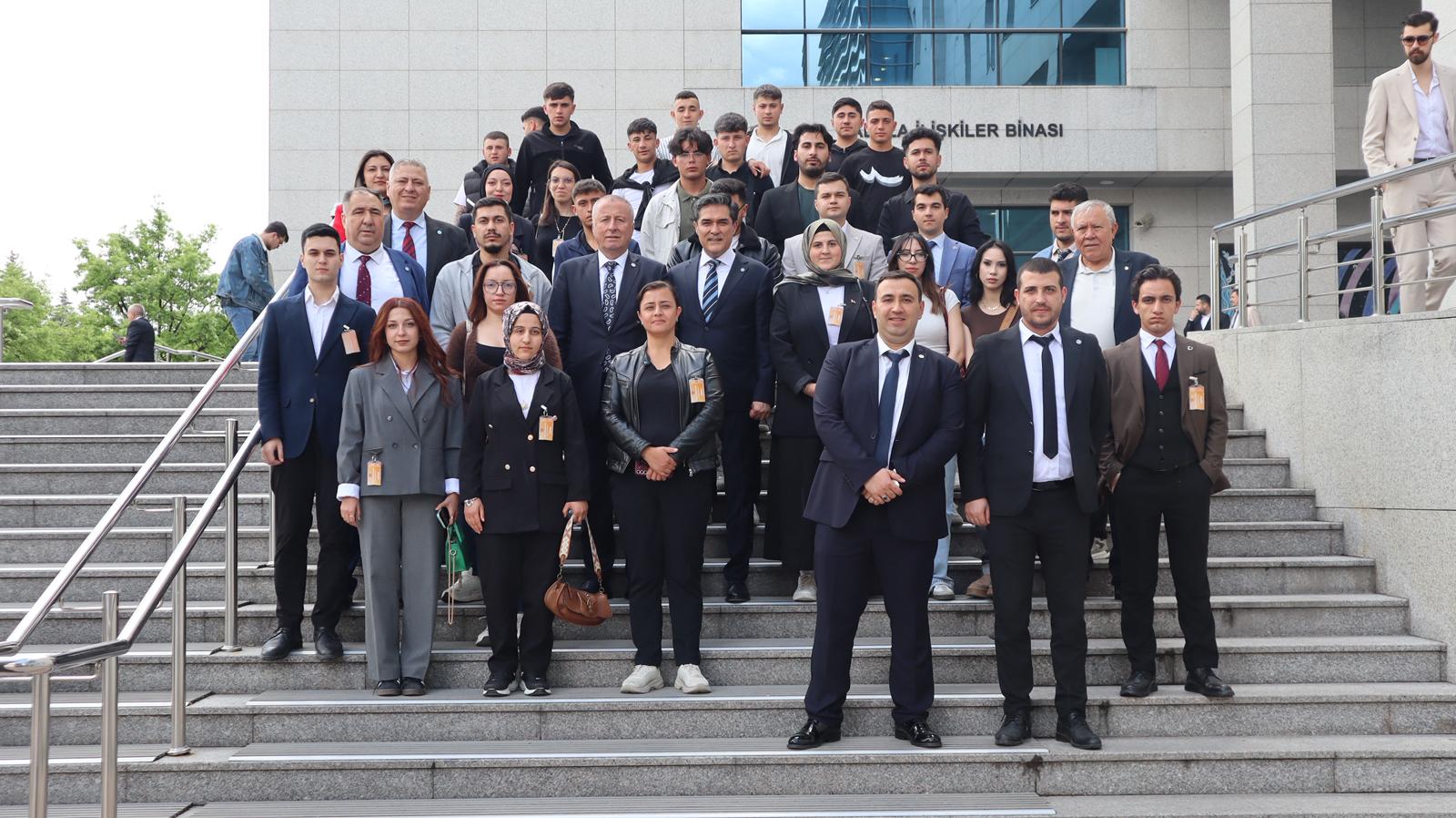 İYİ Parti Afyonkarahisar Gençlik Kolları, 13 Mayıs Çarşamba günü Ankara’da