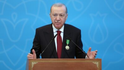 Cumhurbaşkanı Recep Tayyip Erdoğan, "İsrail, işlediği insanlık suçlarıyla insanlığın ortak