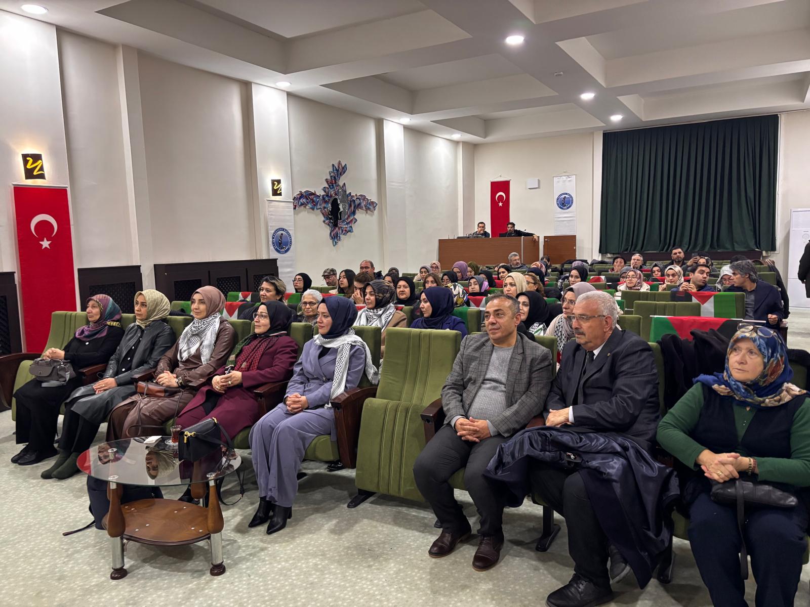 Kadın ve Demokrasi Vakfı (KADEM) Afyonkarahisar İl Temsilciliği tarafından “Bir