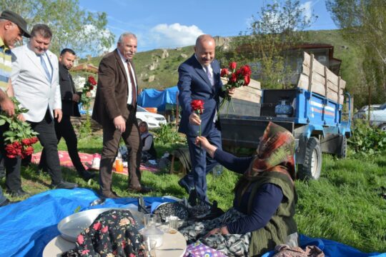 Milliyetçi Hareket Partisi (MHP) Afyonkarahisar Milletvekili Mehmet Taytak, “Yeni yüzyılda