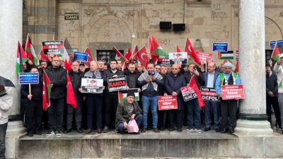 Afyonkarahisar’da Filistin’e Destek Platformu tarafından İmaret Camii önünde basın açıklaması