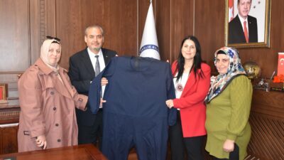 Afyonkarahisar Sağlık Bilimleri Üniversitesi Rektörü Prof. Dr. Adem Aslan, otizmli