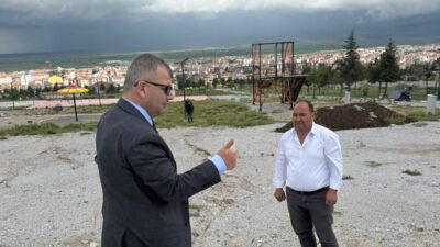 Emirdağ Belediye Başkanı Serkan Koyuncu, vatandaşların yoğun ilgi gösterdiği Recep