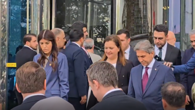 AK Parti Genel Merkezine gelen Afyonkarahisar Belediye Başkanı Burcu Köksal,