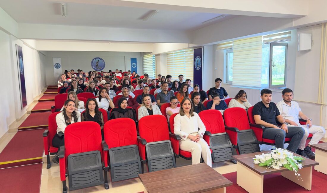 Afyon Kocatepe Üniversitesi (AKÜ) Sandıklı Meslek Yüksekokulu (MYO) tarafından öğrencilere