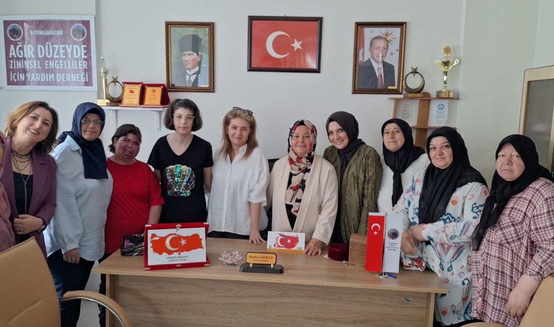 Afyonkarahisar’da faaliyet gösteren Ağır Düzey Zihinsel Engelliler Derneği, anlamlı bir