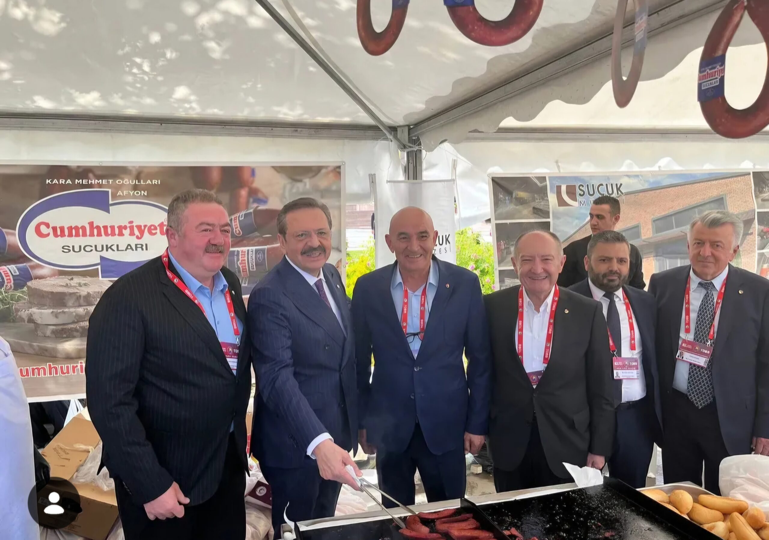 Hisarcıklıoğlu, Afyonkarahisar Ticaret Borsası Standını ziyaret etti.