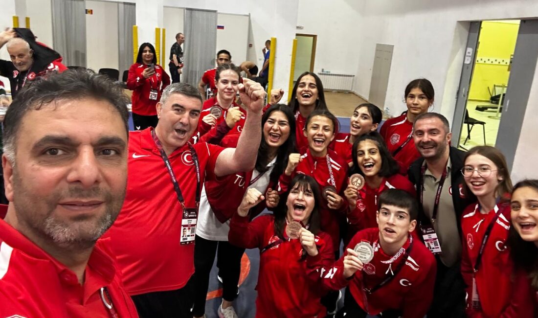 Bulgaristan’ın Samokov kentinde 20-24 Mayıs tarihleri arasında düzenlenen U-15 Serbest