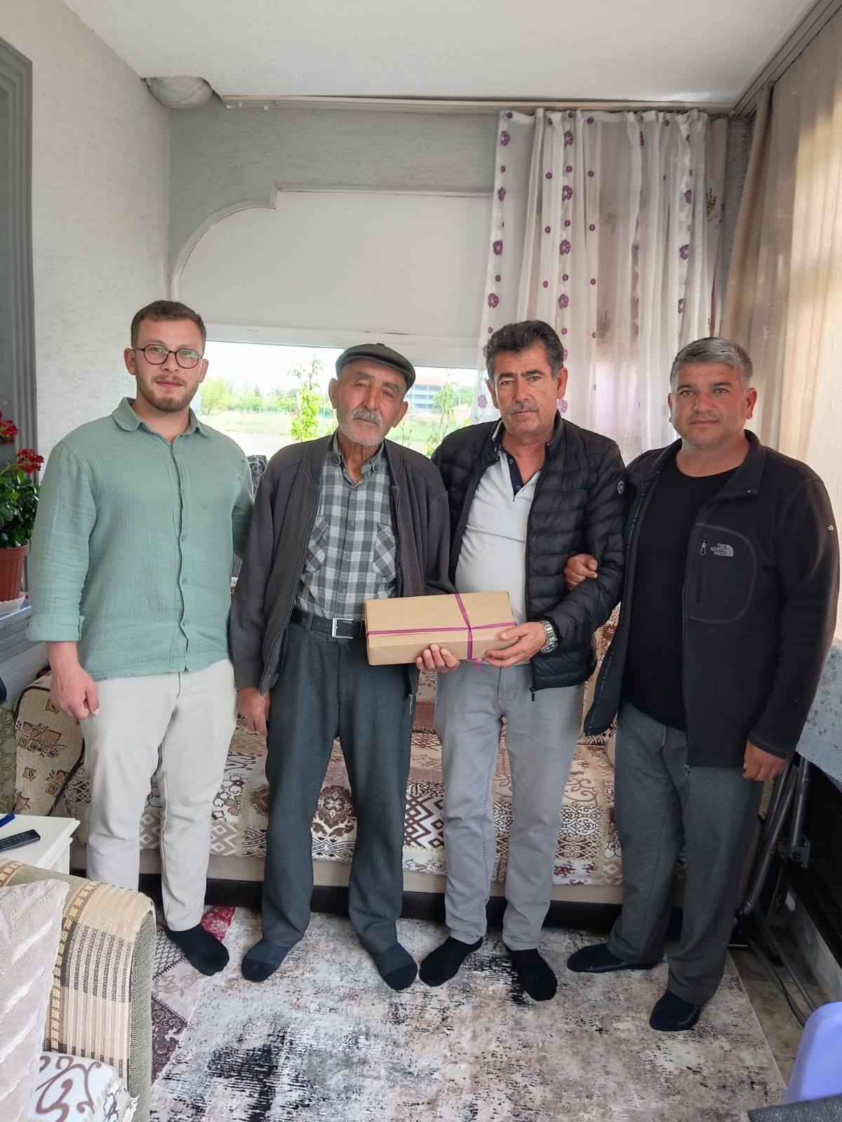 Emirdağ Belediyesi, Kurban Bayramı dolayısıyla vatanımızın bölünmez bütünlüğü için canlarını