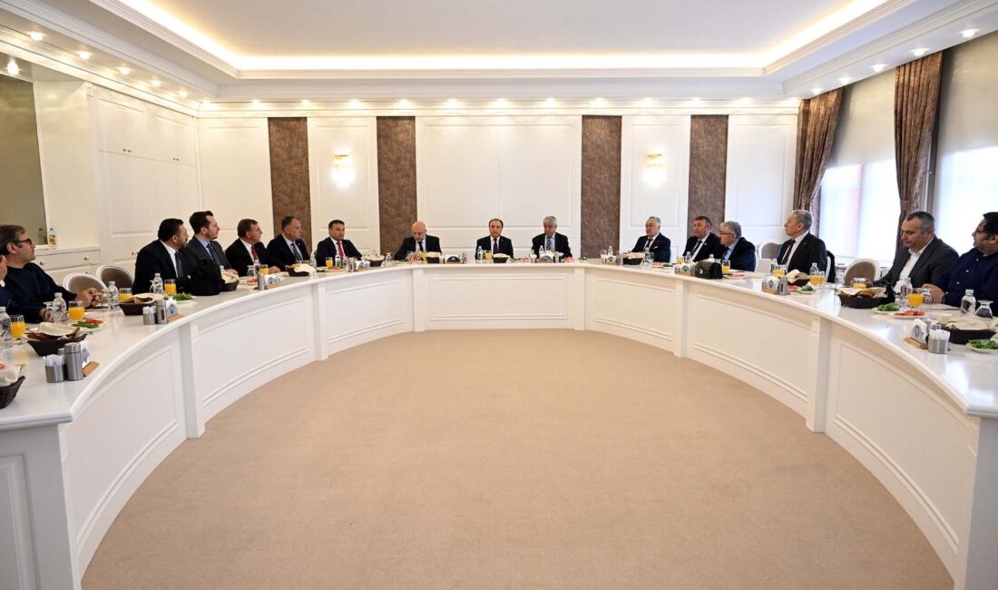 Anadolu Basın Birliği Afyonkarahisar Şubesi tarafından düzenlenen “Söz konusu Afyonkarahisar