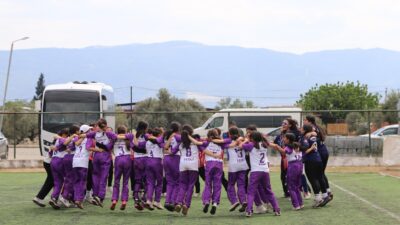Aydın'ın Köşk ilçesinde düzenlenen Softbol Küçükler-Yıldızlar (Kız) Türkiye Birinciliği, Türkiye
