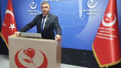 Büyük Birlik Partisi Afyonkarahisar İl Başkanı Süleyman Çağlar başıboş sokak