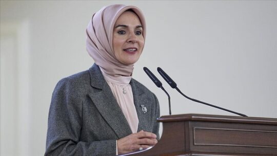 Sosyal Hizmetler Bakanı Göktaş, "Ailelerimizi güçlendiren, annelerimizi destekleyen, çocuklarımızın güvenliğini
