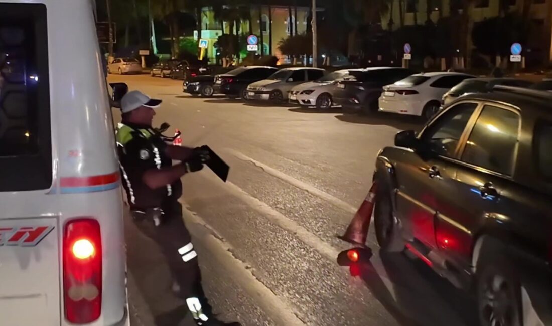 Adana'da trafik uygulamasında "Anksiyetem tuttu" diyerek polisin "Dur" ihtarına uymayan
